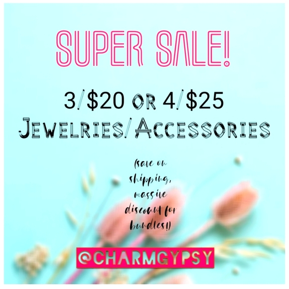 Ara Silver XL Metal Textured Floral Earrings - Picture 3 of 3